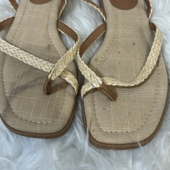 A New Day Luisa Ankle Strap Sandals size 6 1/2 beige flat sandals - Picture 5 of 5